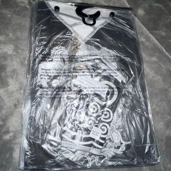 Glorious Gladiator Costume    - Picture 5 of 5